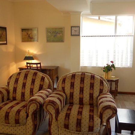 Magaliqua Guest House Noordheuwel Eksteriør bilde