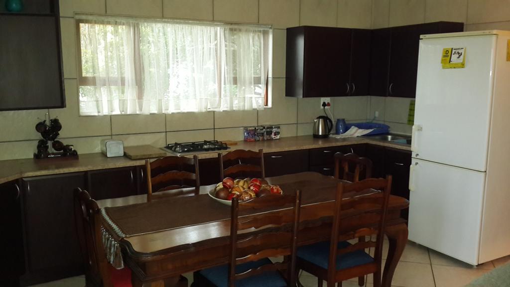 Magaliqua Guest House Noordheuwel Rom bilde