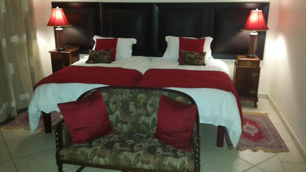 Magaliqua Guest House Noordheuwel Rom bilde
