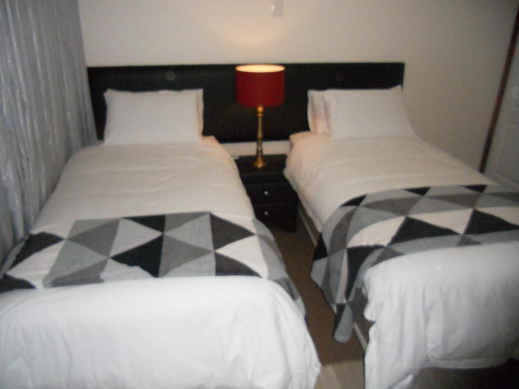 Magaliqua Guest House Noordheuwel Eksteriør bilde
