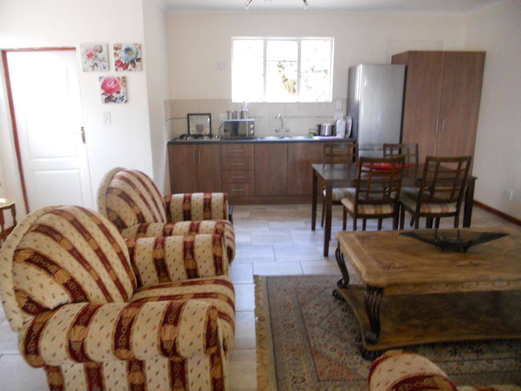 Magaliqua Guest House Noordheuwel Eksteriør bilde